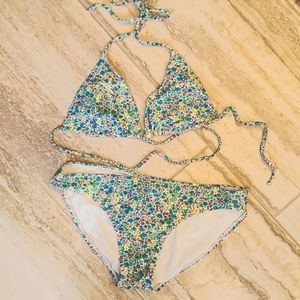 Old Navy Bikini Swimsuit Sz Medium 🌼💙🦋🖤